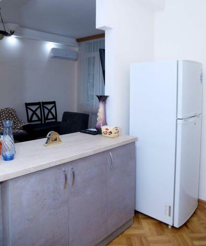 Sunny Apartment On Sayat-nova Avenue & Tours
