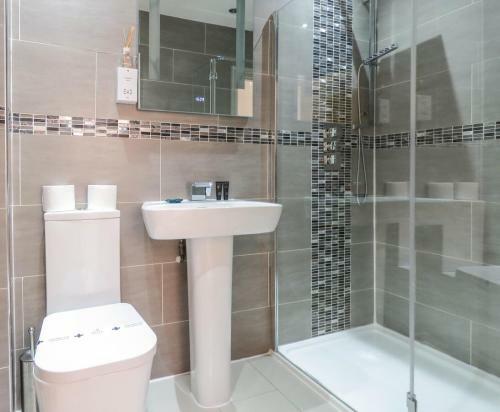 Tudors Esuites Four Bedroom House