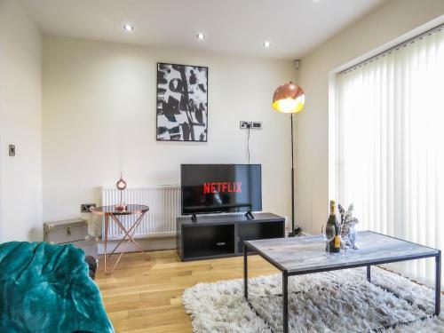 Tudors Esuites Four Bedroom House