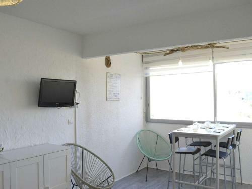 Apartamento Studio Le Grau D'agde, 1 Pi�ce, 4 Personnes - Fr-1-249-362