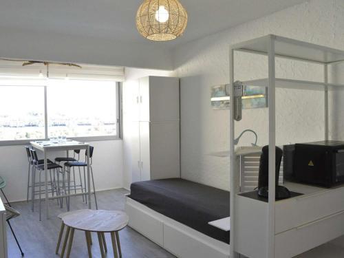 Apartamento Studio Le Grau D'agde, 1 Pi�ce, 4 Personnes - Fr-1-249-362