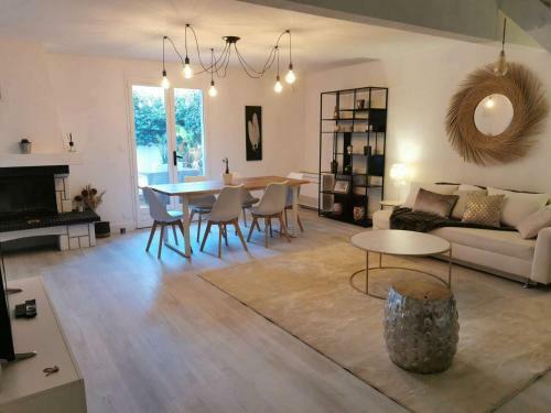 Villa Agde, 4 Pi�ces, 6 Personnes - Fr-1-423-246