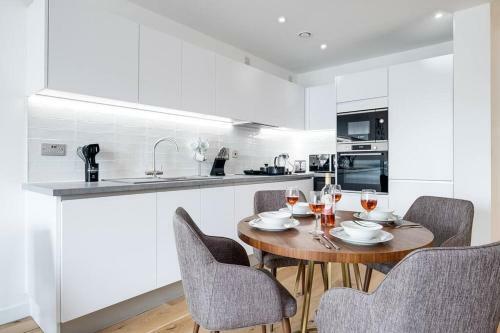 Vogue Modern Apartment New Build - Birmingham City Centre