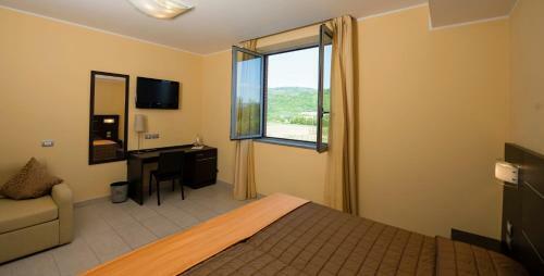 Hotel Letizi�