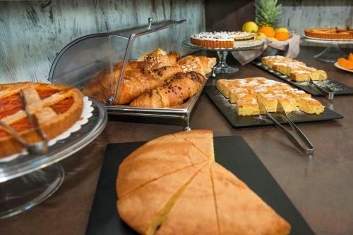 Hotel Letizi�