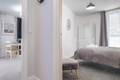 Luxury 2bed Spacious Apartment- City Centre- Free Parking