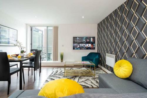 Apartamento Avril Stay Birmingham City Centre - With Balcony