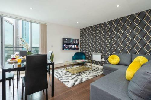 Apartamento Avril Stay Birmingham City Centre - With Balcony