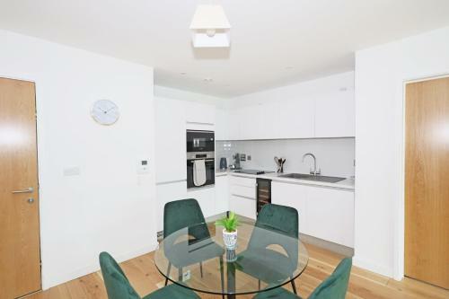 Incredibly Central 2 Bedroom Birmingham Apartment
