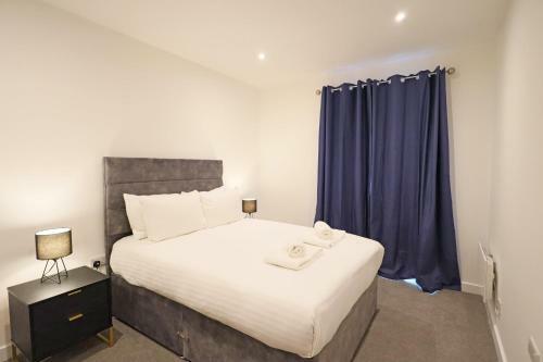 Central 1 Bed Apartment On Quiet Road