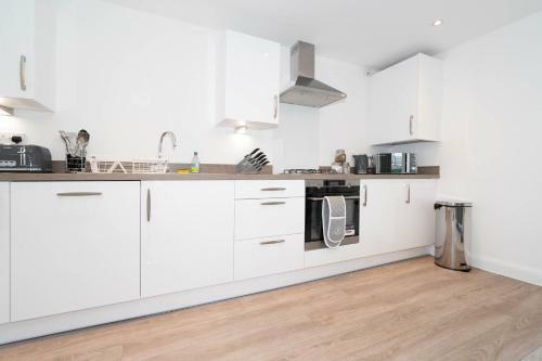 Spacious 2 Bedroom Comfy Apartment - The Arcadian