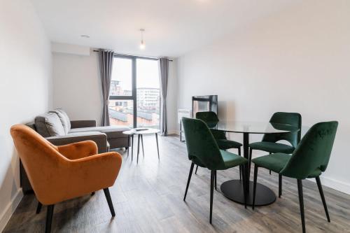 Contemporary 1 Bedroom Apartment In Central Birmingham