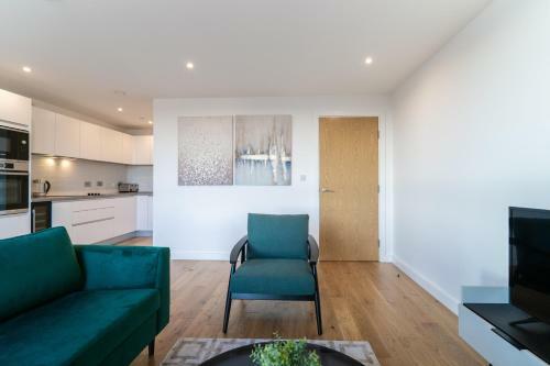 Chic 2 Bed 2 Bath Apartment In A Modern Development