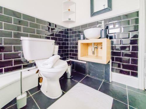 ?cosy Home? Near Nec, Bhx, Bullring & Solihull