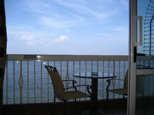 Golden Jewel Apartment Hotel - Stanley