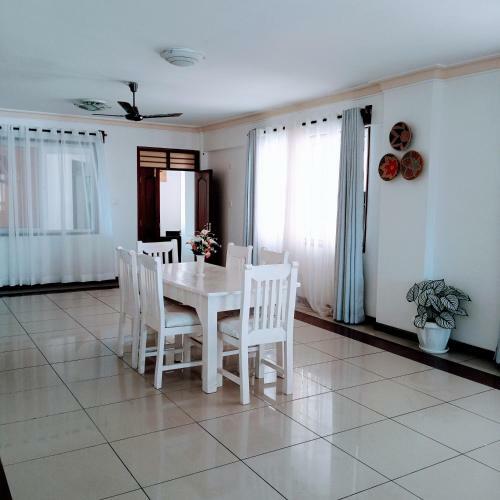 3 Bedroom Beach Front Apartment By Vee Homes Kenya
