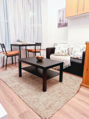 Cozy Luxury 1 Bedroom Apartment With Parking
