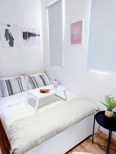 Cozy Luxury 1 Bedroom Apartment With Parking