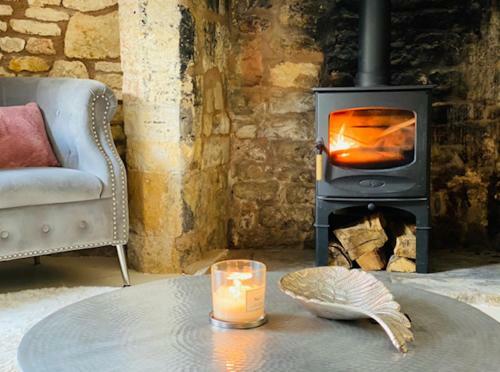 Warm, Modern 2 Bed Cottage In The Cotswolds