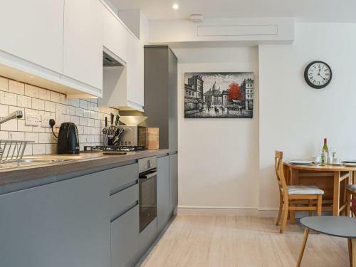 Flat 3 Avon Villa