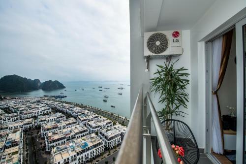 Hihome6 Halong Bay Deluxe Apartment Sea View