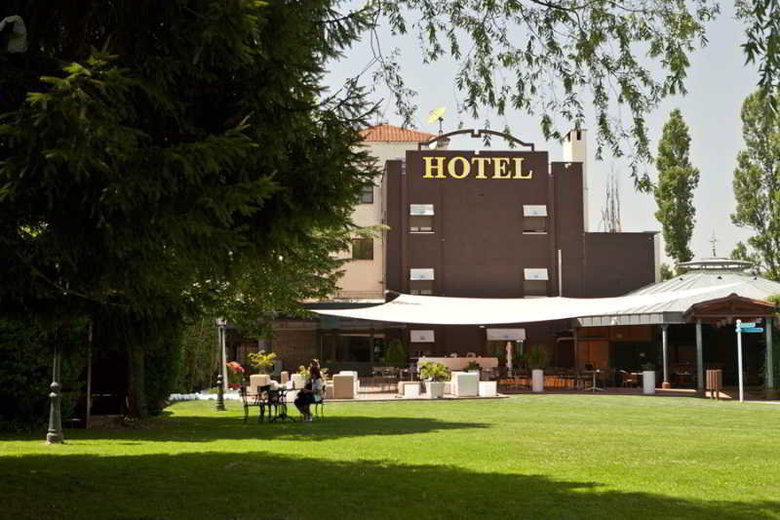 Hotel Don Carlos