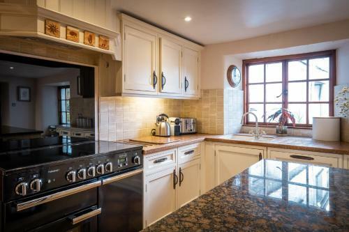 Luxury 1 Bed Villa - Great Location - Peaceful