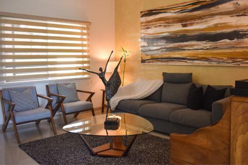 Modern&private, Best Sunset Views 3 Storey House ?