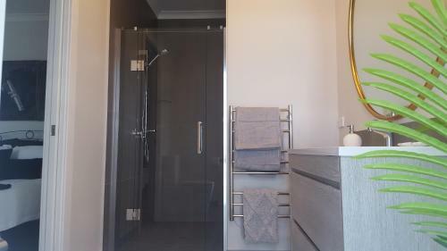Apartamento Hosts On The Coast Chez Nous On Ngaroma