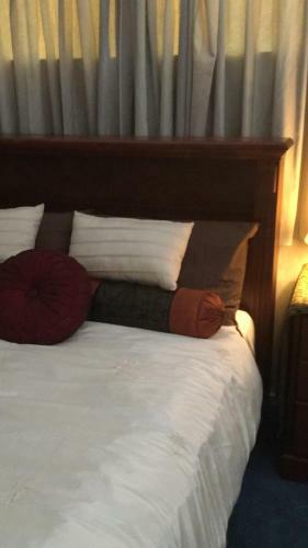 Bed & Breakfast A Cozy Room With It's Own Privacy