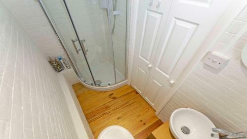 Hillis Braunton Sleeps 8 With Hot Tub Option