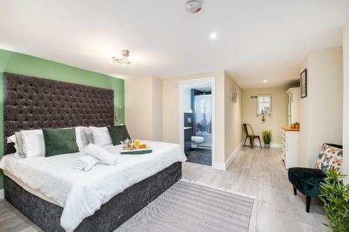 Corporate & Contractor Short Stay Accommodation By King Square Apartments