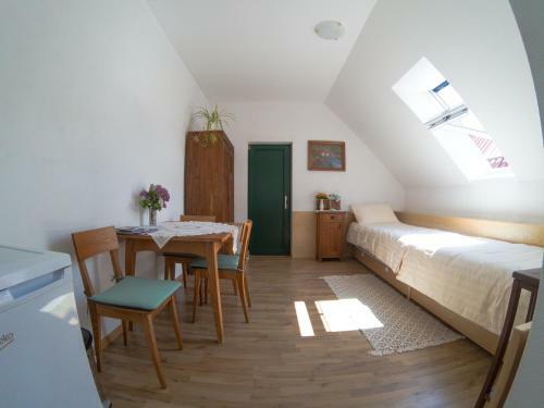 Apartamento Beekeeping Kojek