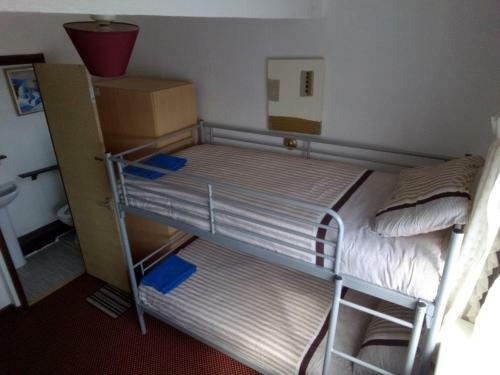 Myroomz Golden Strand Hotel