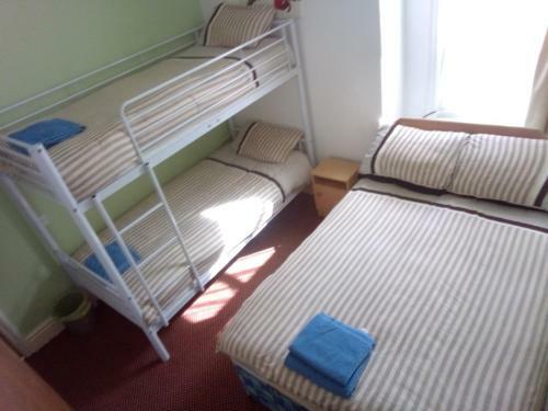 Myroomz Golden Strand Hotel