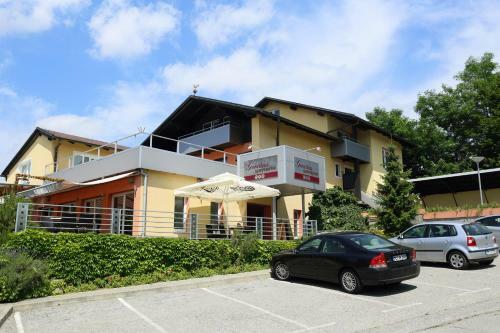 Bed & Breakfast Sobe Grabar