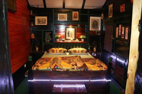 Frenk Cottage 5 Km From The Airport