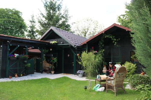Frenk Cottage 5 Km From The Airport