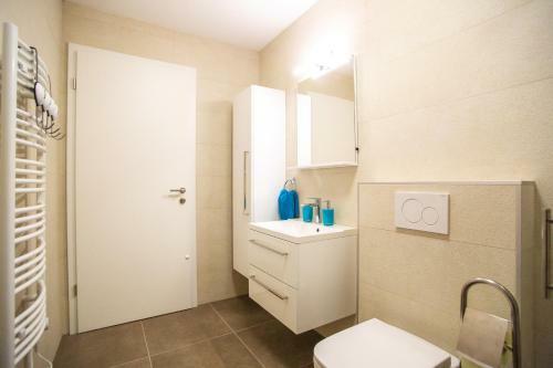 Azzurro Apartment