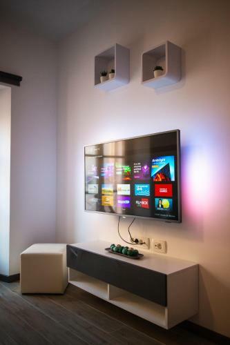 Azzurro Apartment