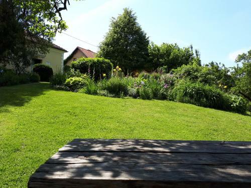 Bed & Breakfast Mala Kmetija