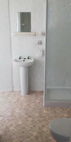 Hostal Northdene Theatre Hotel