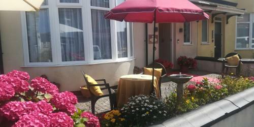 Hostal Northdene Theatre Hotel