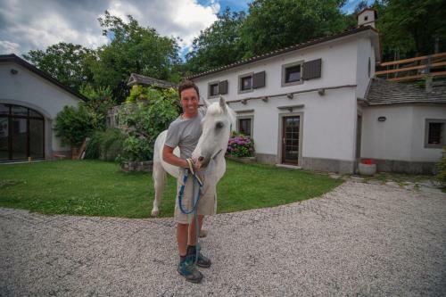 Tmbin's Barn - Nature, Horses, Family