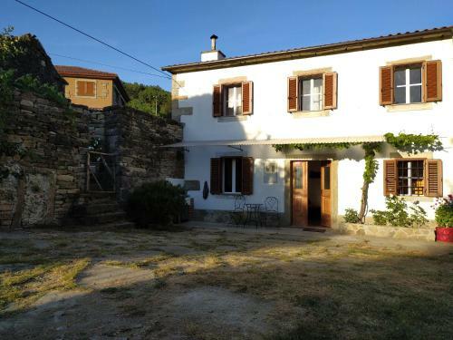 Villa ?eki ?est