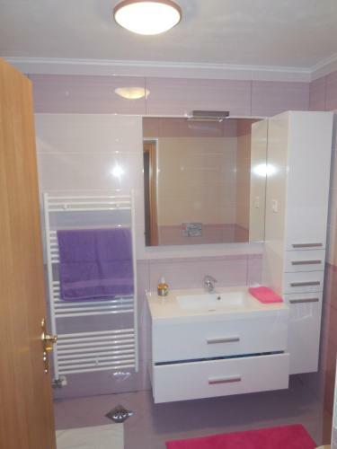 Hostal Apartmaji In Sobe Cuder