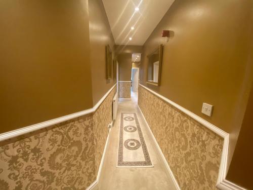 Boutique Blackpool 2 Bed Gold Apartment Sleeps 10