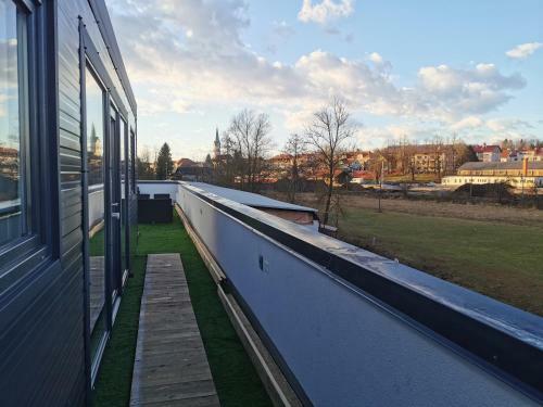 Roof Apartment Art-pe