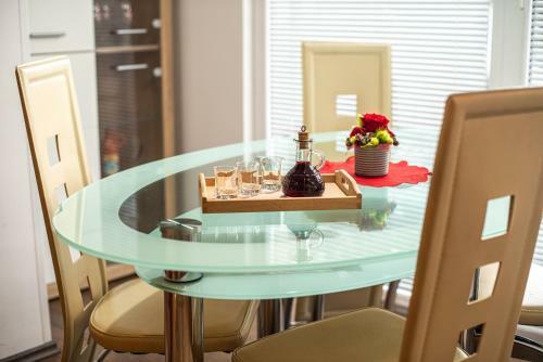 Three Bedroom Apartment With Terrace Ole