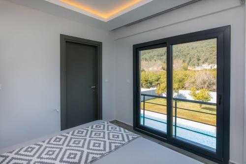 Yamac Villa Atakoy Daily Weekly Rentals